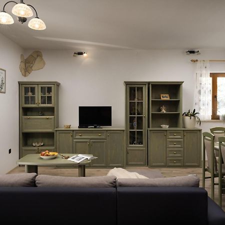 Enia Apartment Медулин Екстериор снимка