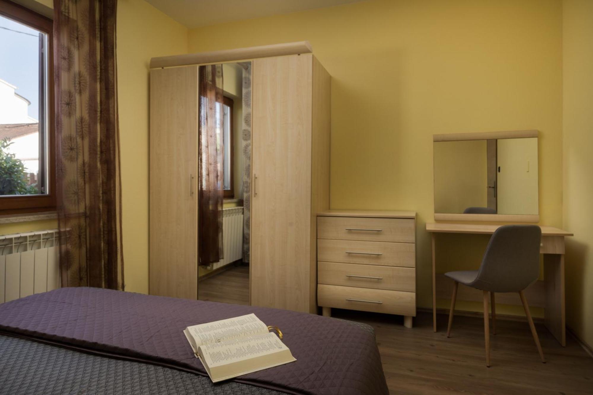 Enia Apartment Медулин Екстериор снимка