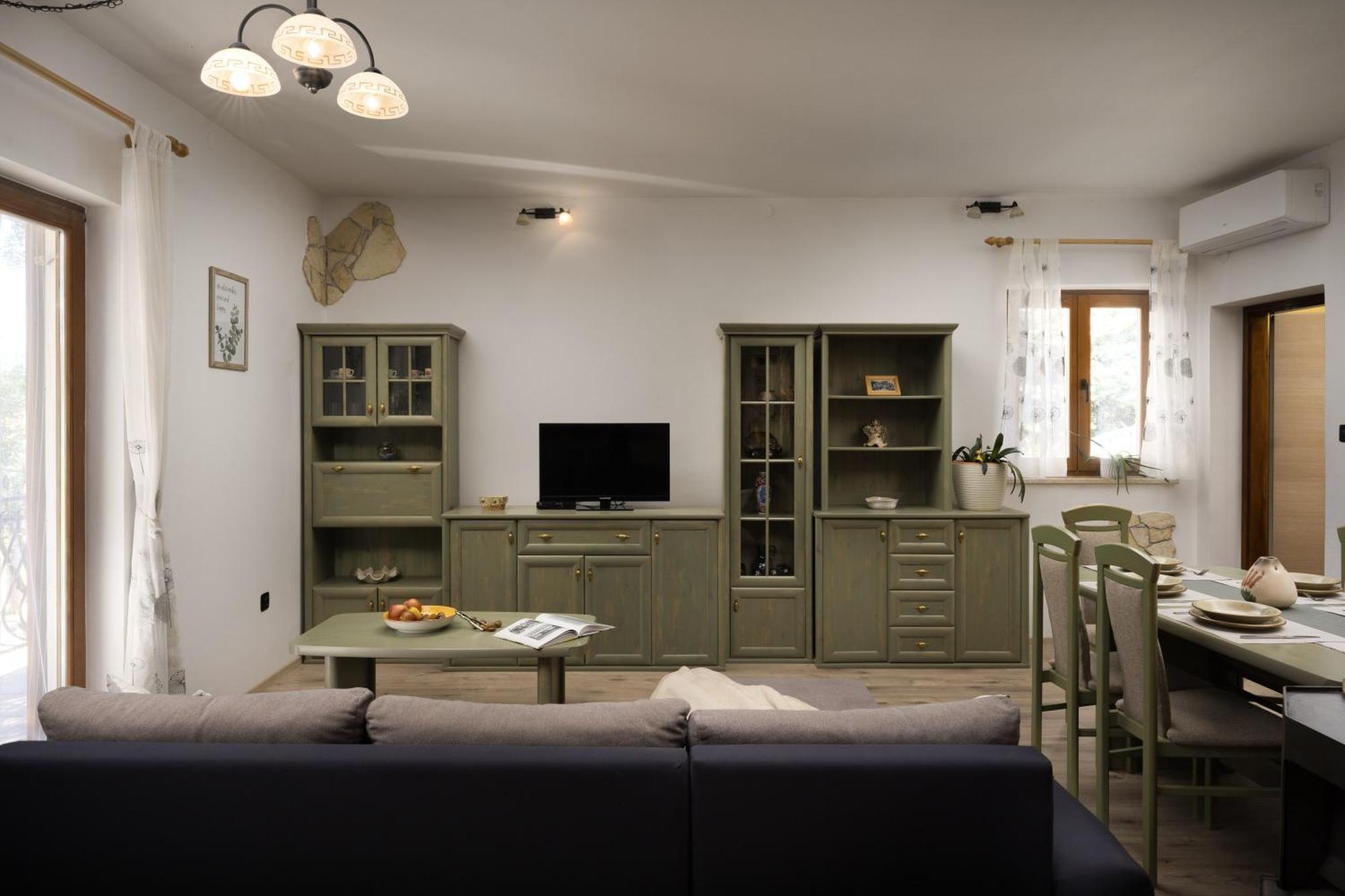 Enia Apartment Медулин Екстериор снимка