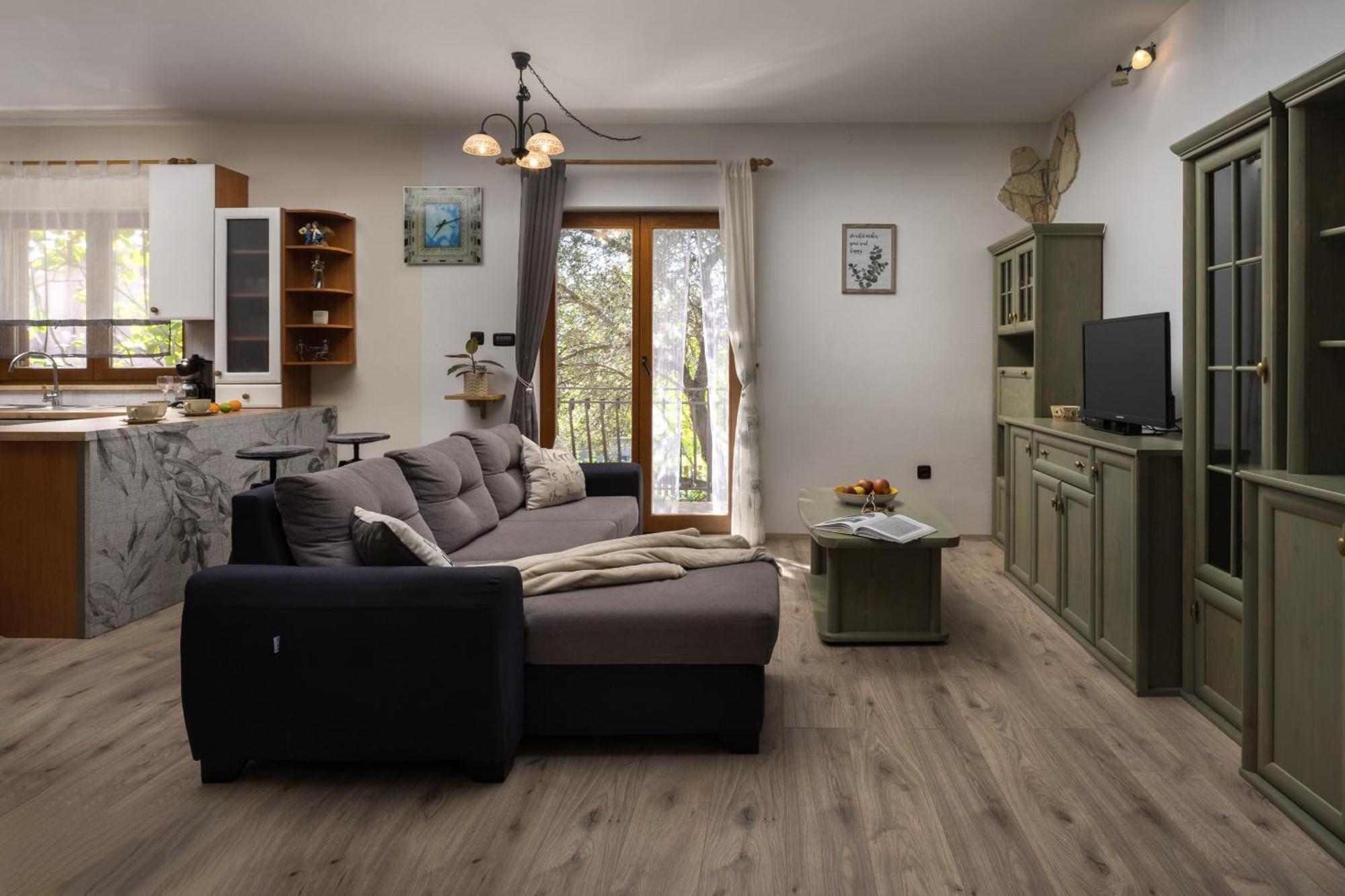 Enia Apartment Медулин Екстериор снимка